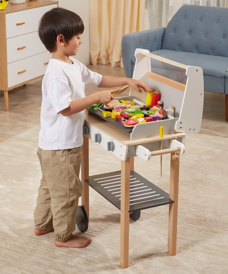 Puidust laste grill 47 tarvikuga realistlikuks rollimänguks