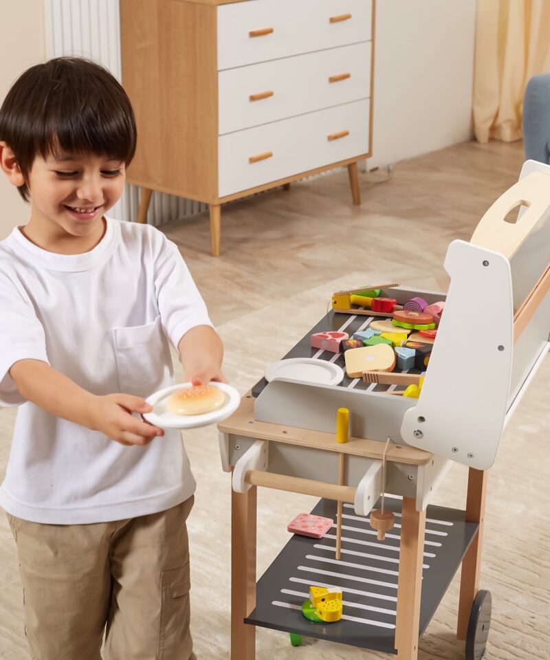 Laste grillikomplekt arendab loovust ja sotsiaalseid oskusi