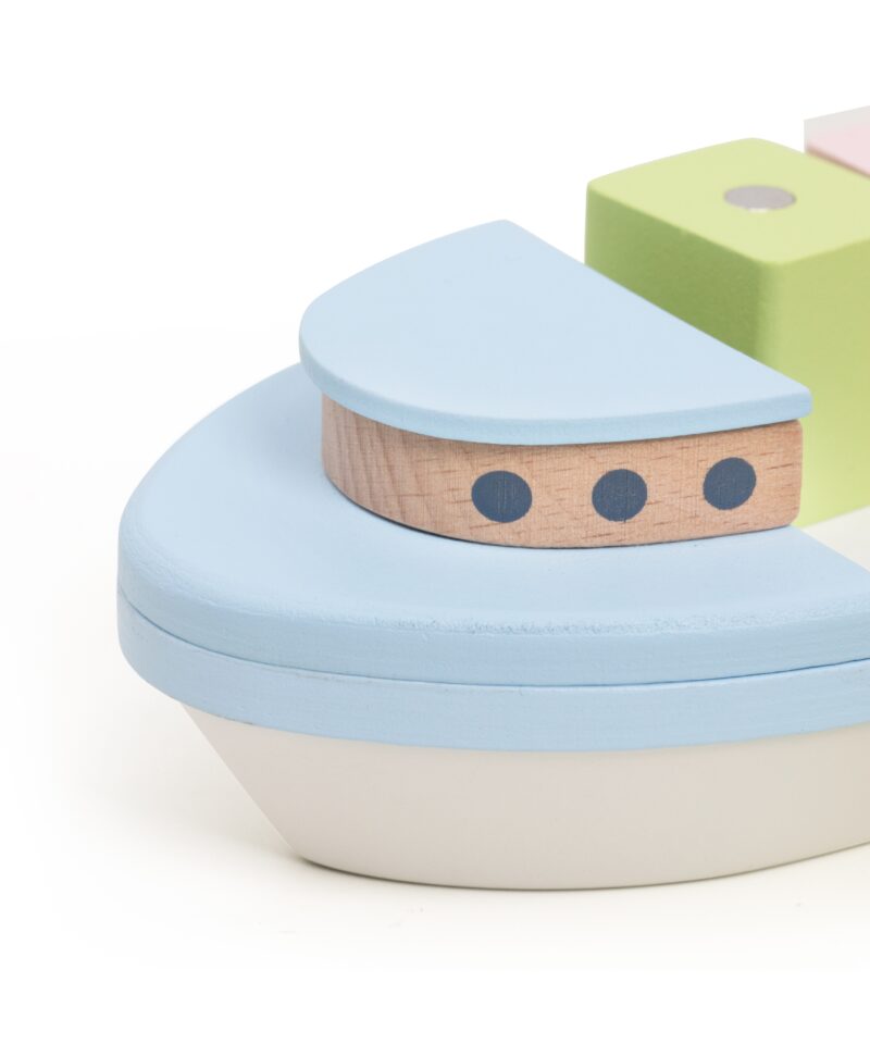 Kvaliteetne puidust laev ja plokid