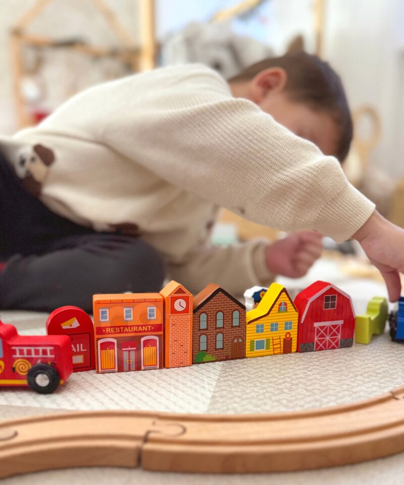 Kvaliteetne puidust mängukomplekt