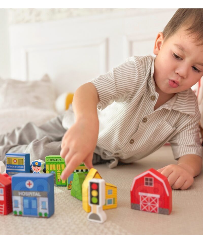 Linnamängu komplekt koos hoonetega