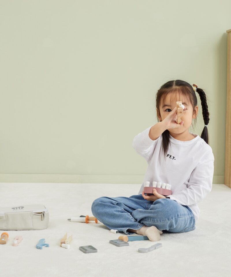 Lastele mõeldud hambaarsti mängukomplekt