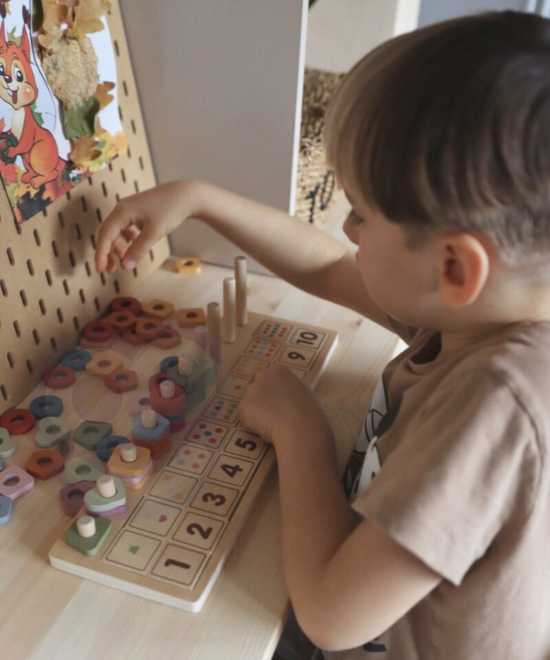 Värviline puidust õppevahend