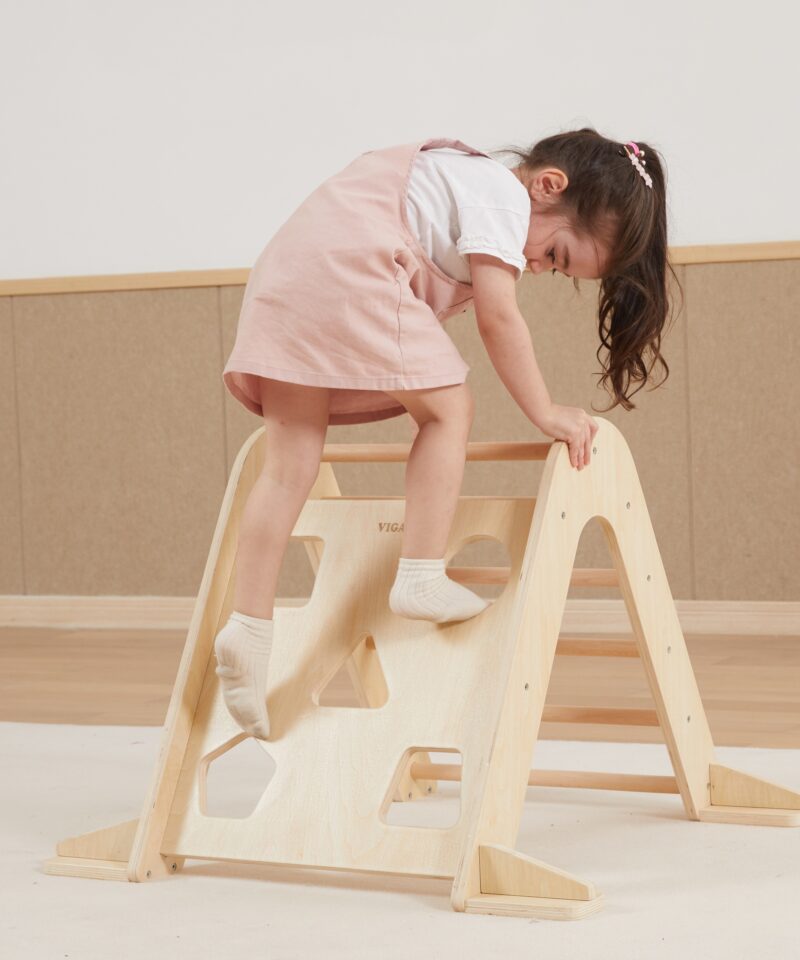 Mitmekülgne mänguvahend kodus