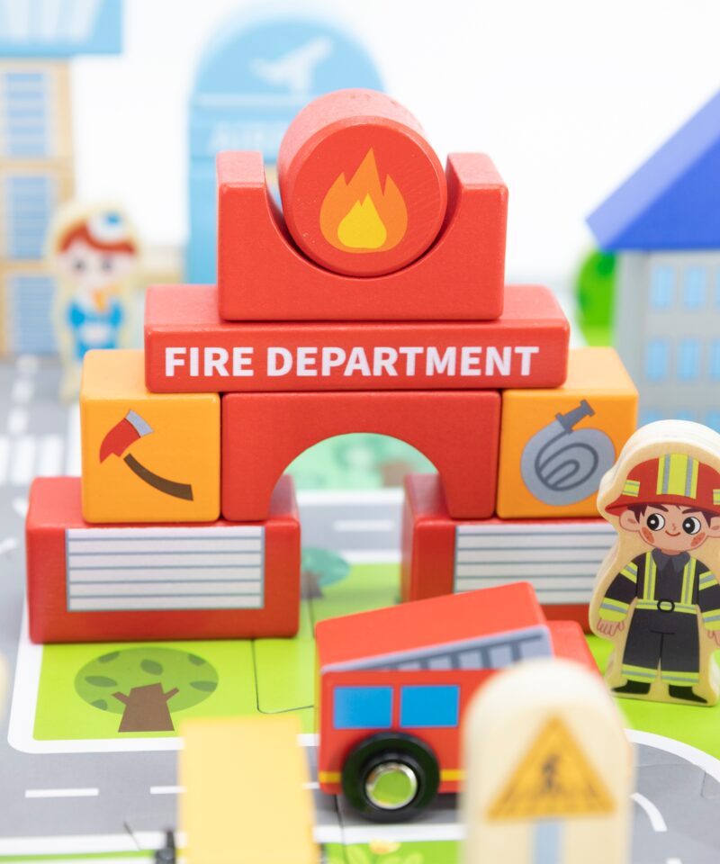 Värvilised puidust klotsid