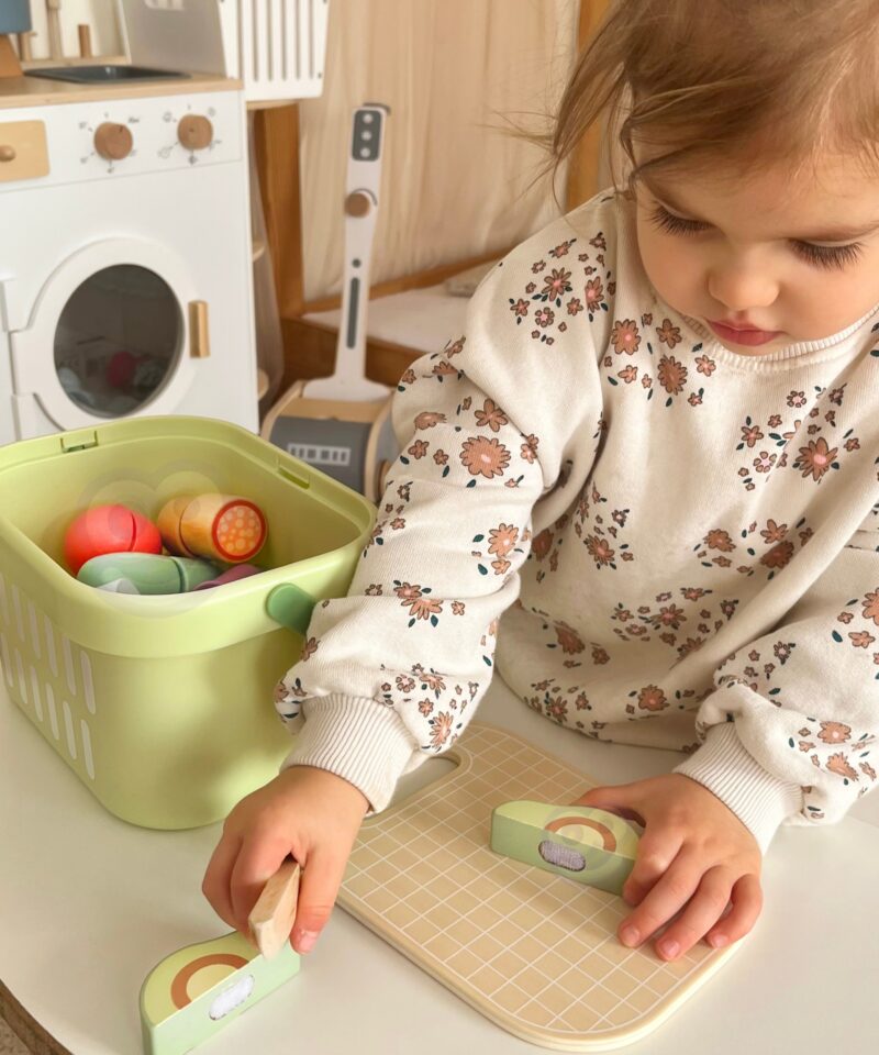 Loovust arendav puidust toidukomplekt