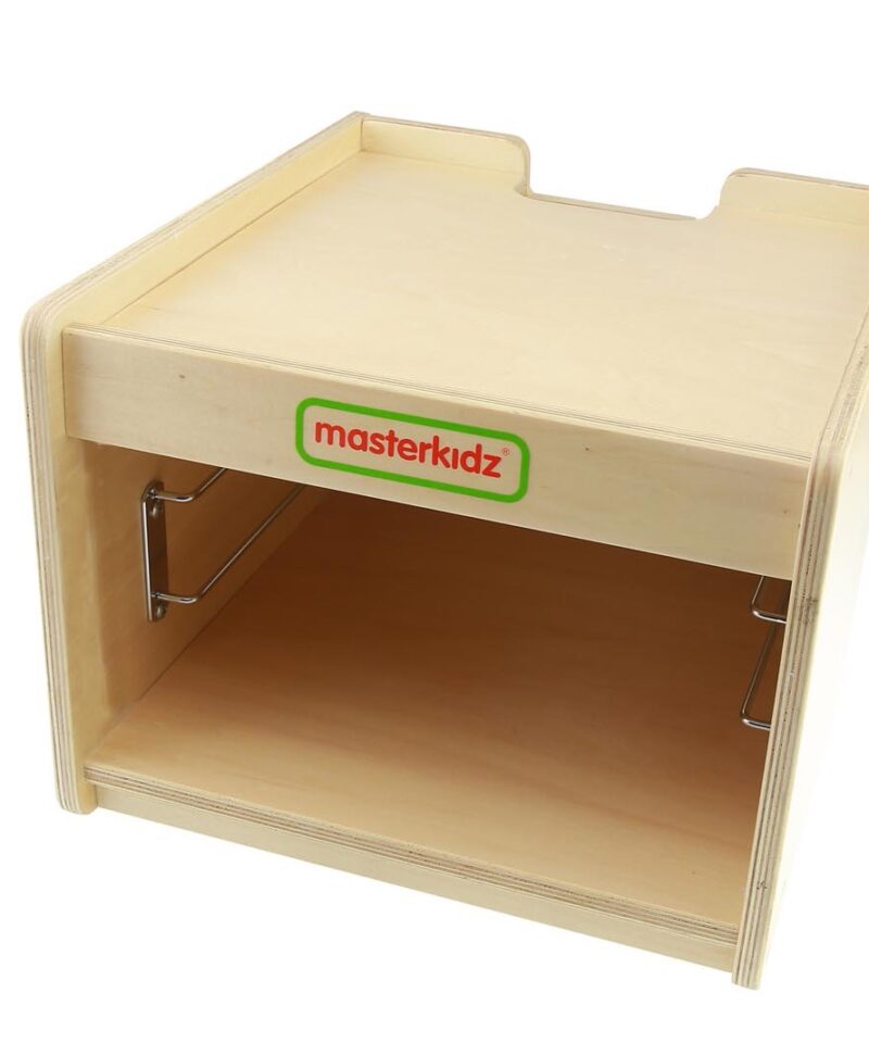 Puidust hoiukapp kolmele tahvlile