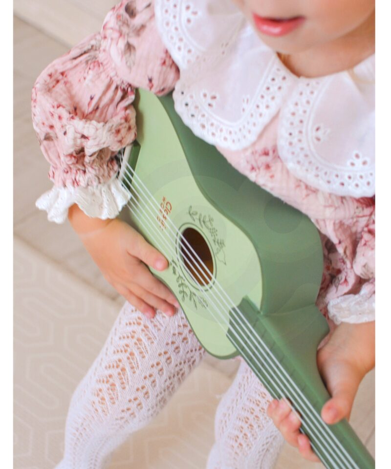 Turvaline kitarr ümarate servadega