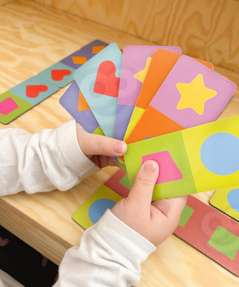 Värviline ja lõbus domino mäng