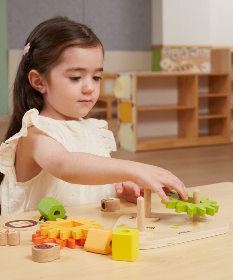 Hariv mänguasi lastele