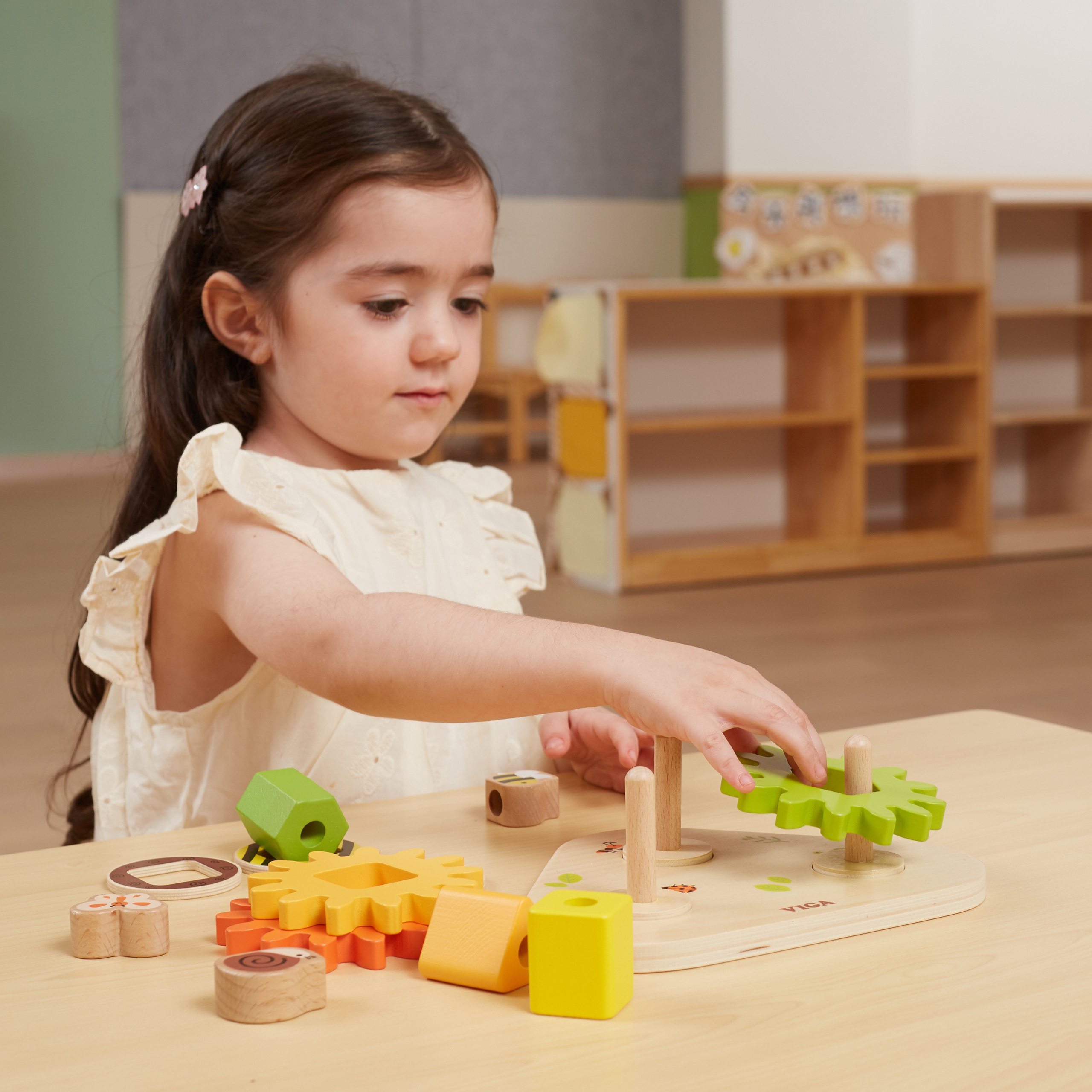 Hariv mänguasi lastele