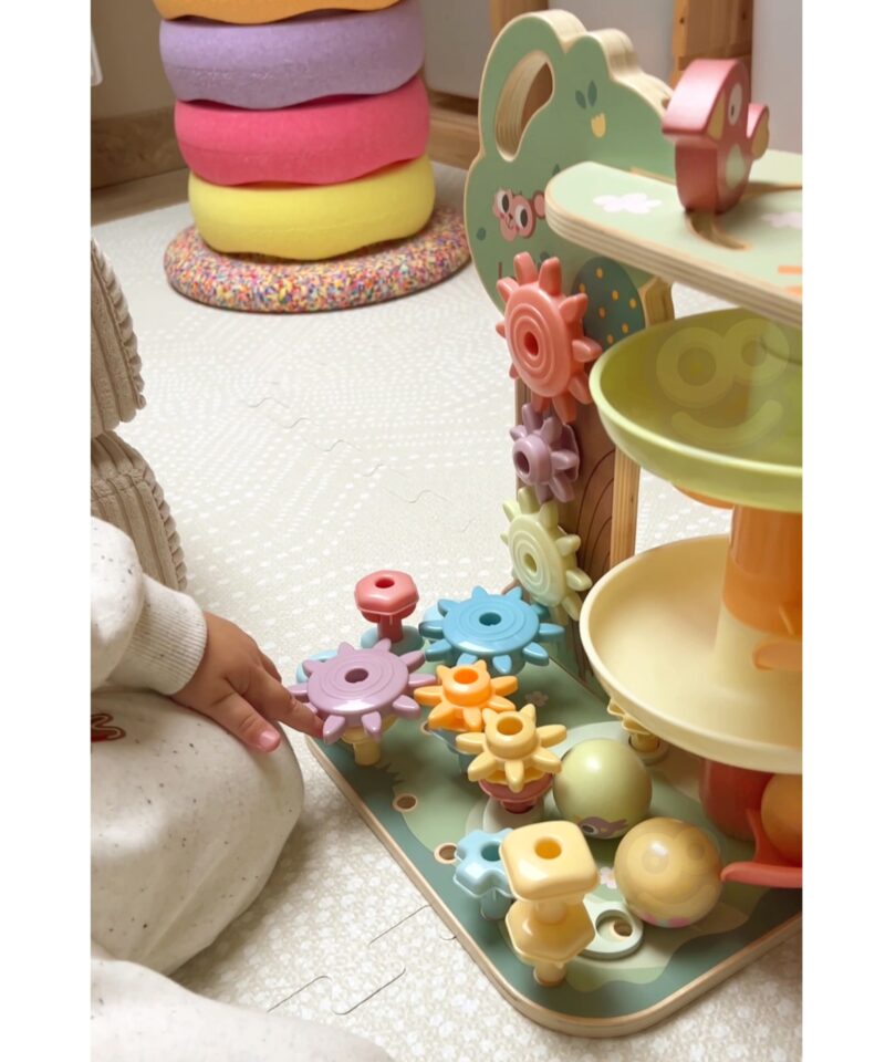 Mitmekülgne mänguasi lapse arenguks