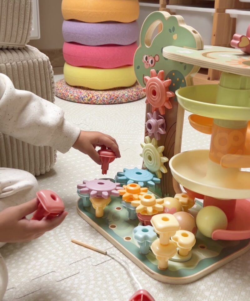 Mitmekülgne mänguasi lapse arenguks