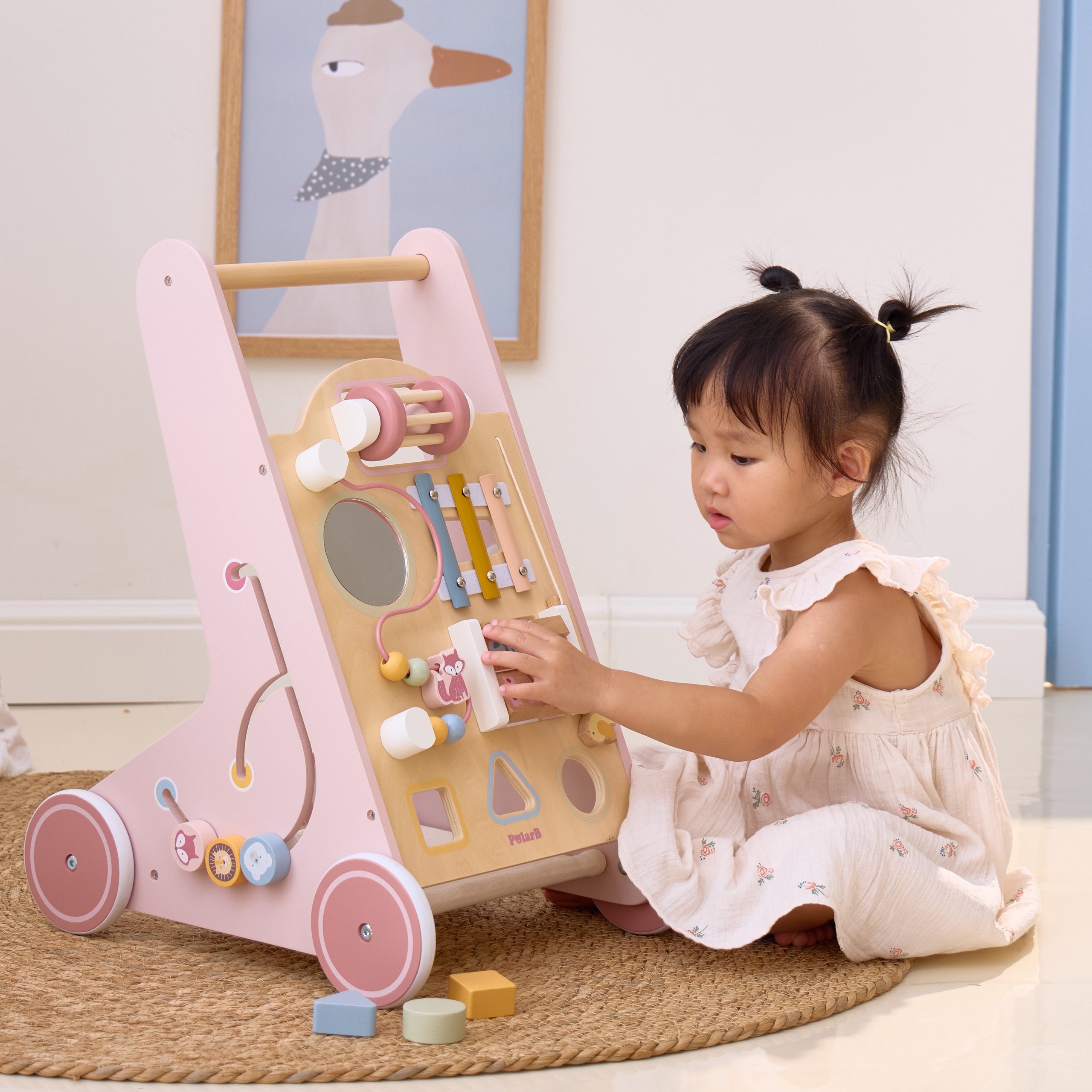 Puidust käimistugi, mis arendab motoorikat