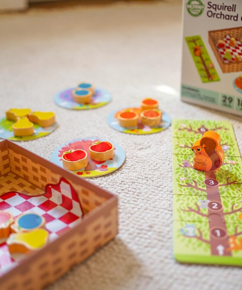 Puidust täring viljaaia mängus