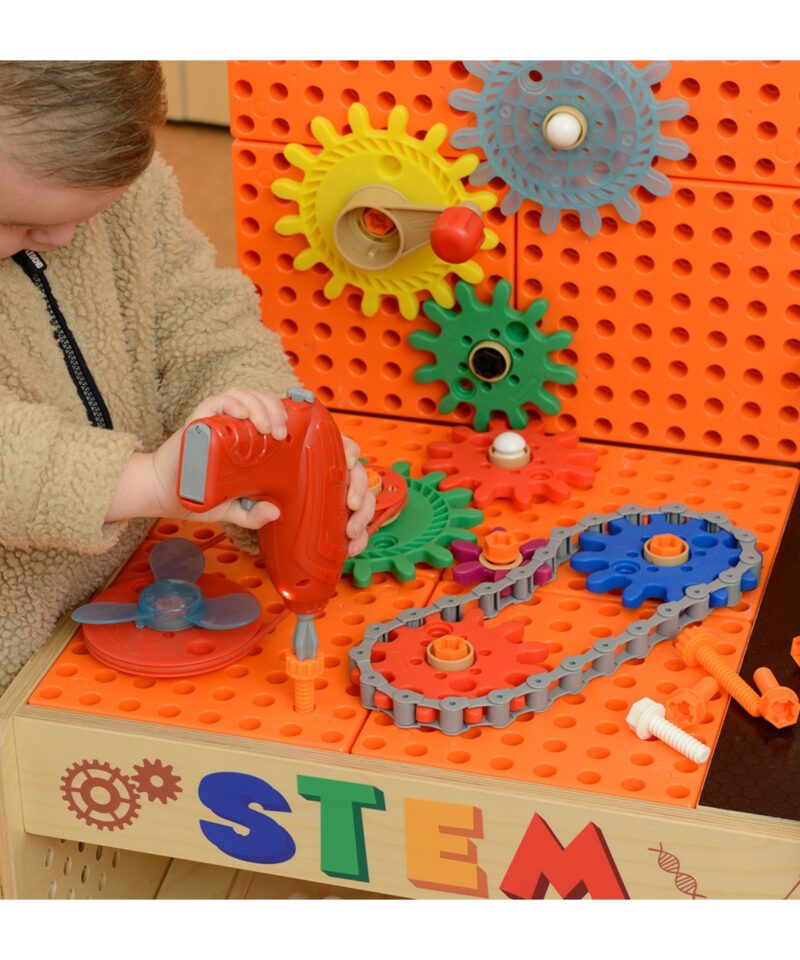 Värvilised hammasrattad ja käigud