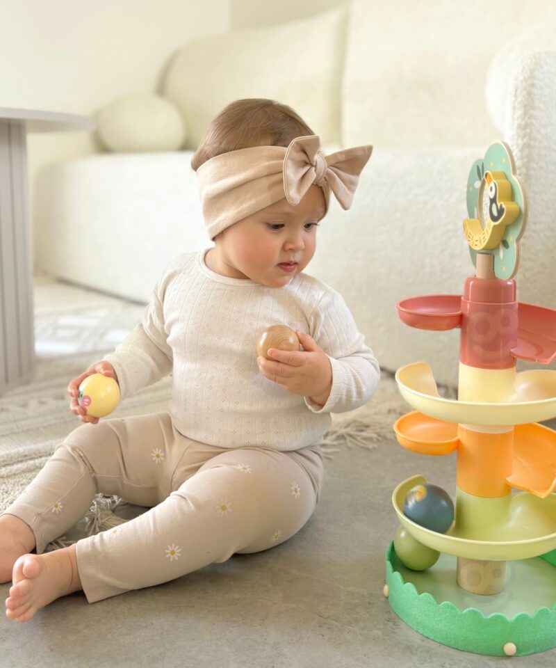 Hariv ja lõbus puidust mänguasi