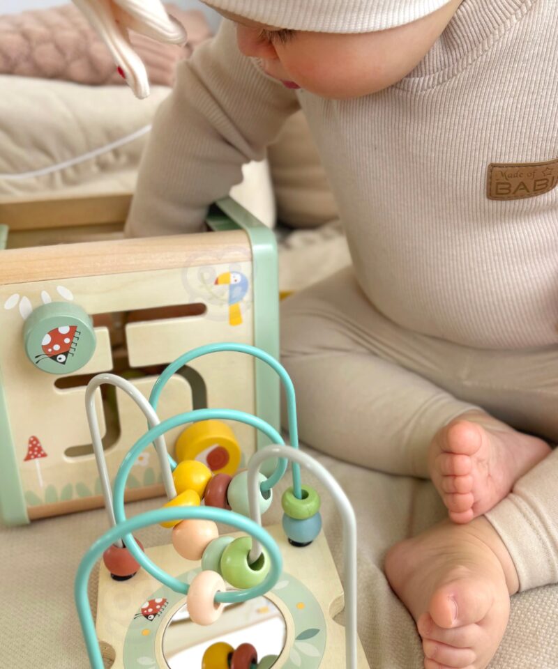 Labürint helmestega käelise osavuse arendamiseks