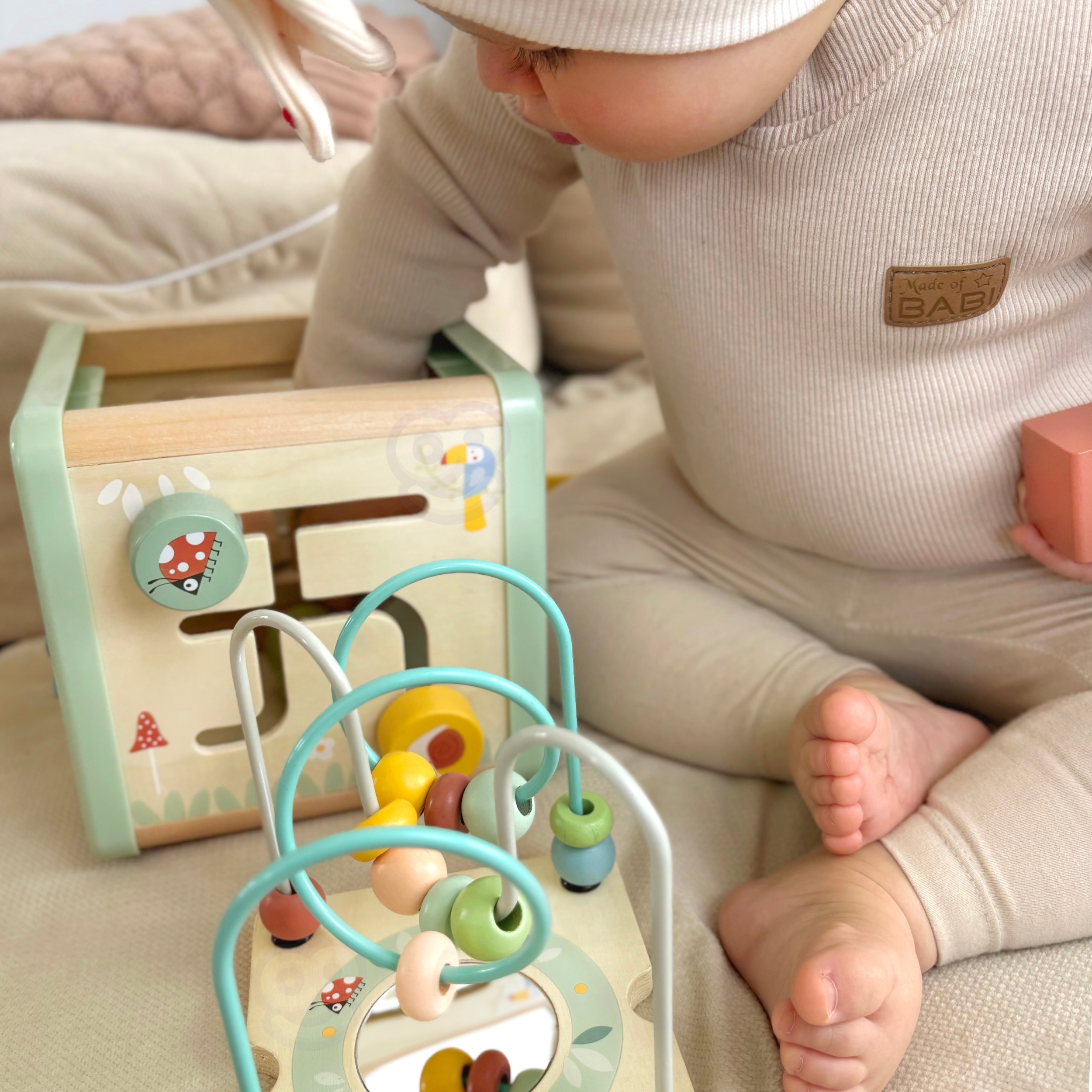 Labürint helmestega käelise osavuse arendamiseks