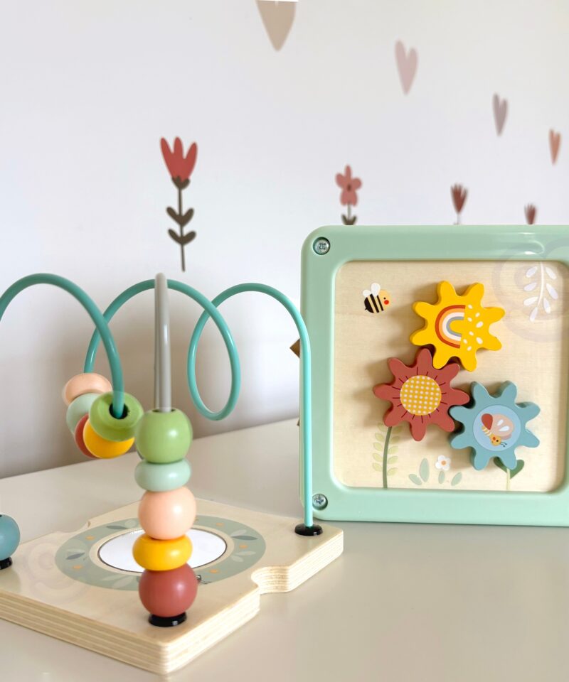 Labürint helmestega käelise osavuse arendamiseks