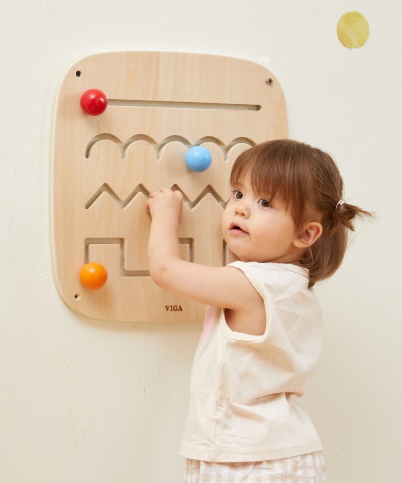 Lapsed mängivad manipuleerimistahvliga