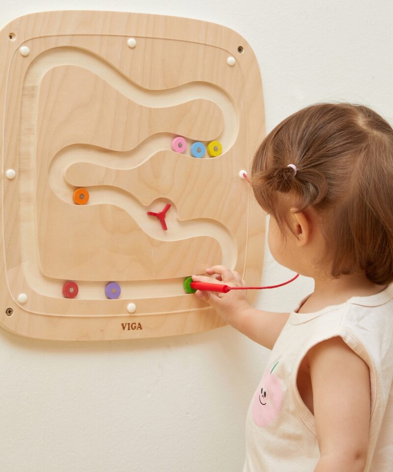 Kaks erinevat rada tahvlil