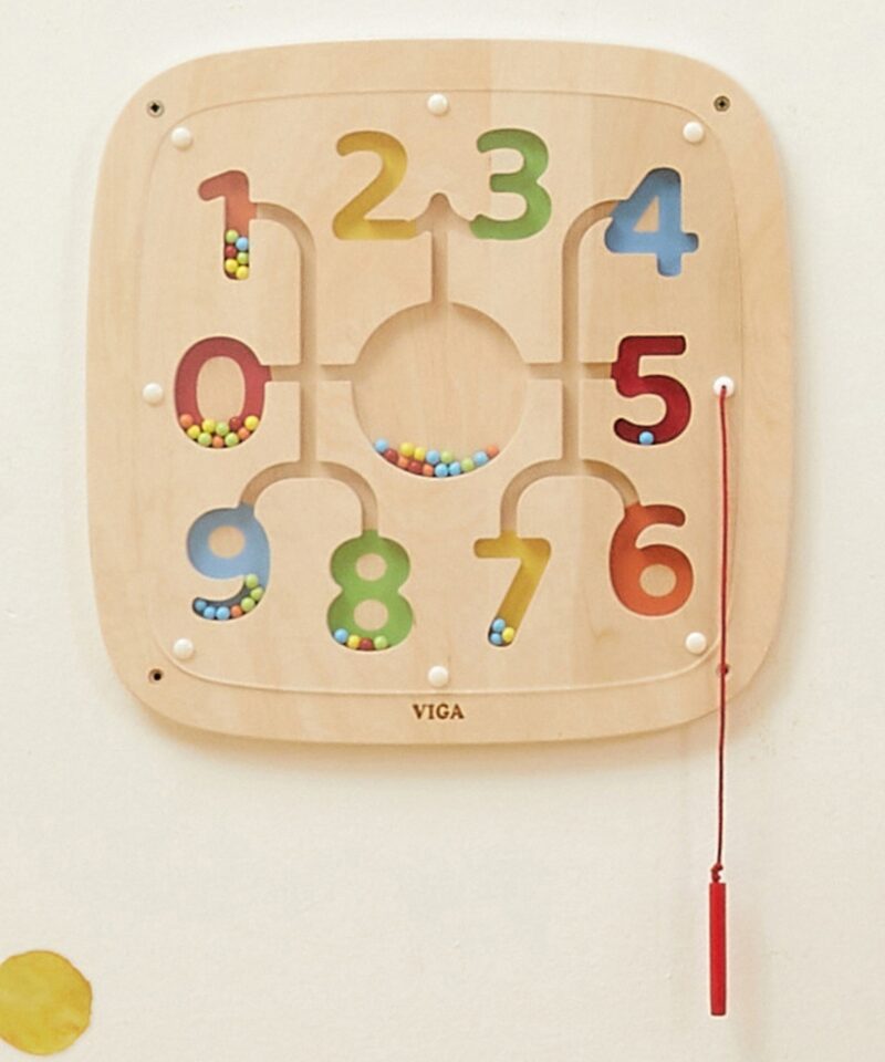 Lastele mõeldud hariv puidust tahvel