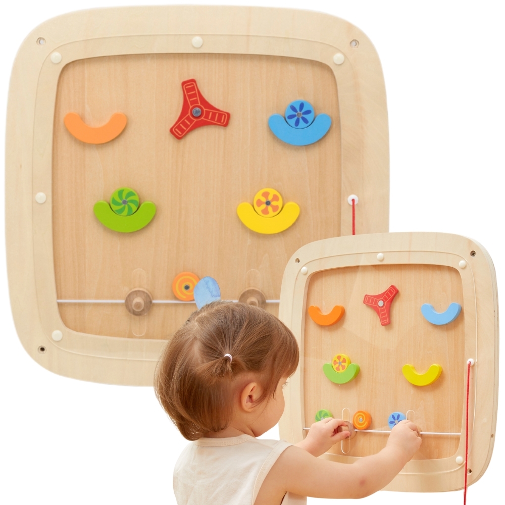 Laste seinapaneel mänguga seinal