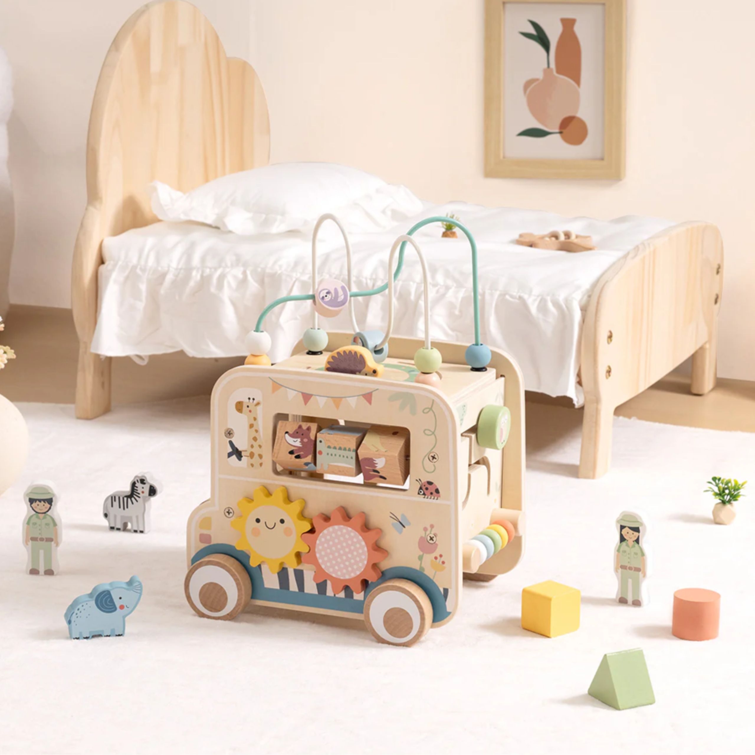 Safari teema puidust aktiivsuskuubikul