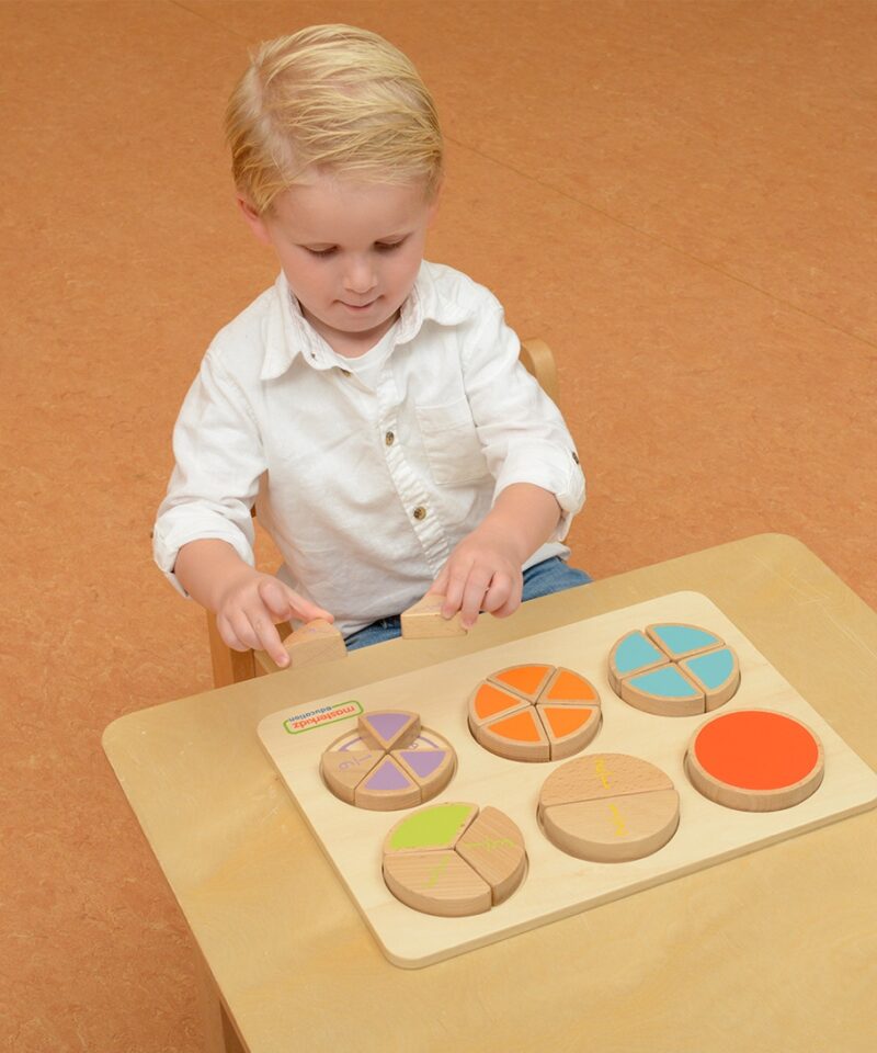 Hariv puidust mänguasi