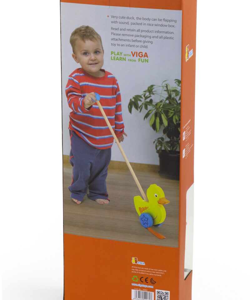 Puidust puksiirpart lapsele kingituseks