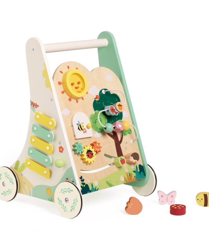 Laste puidust käimistugi mänguasjana