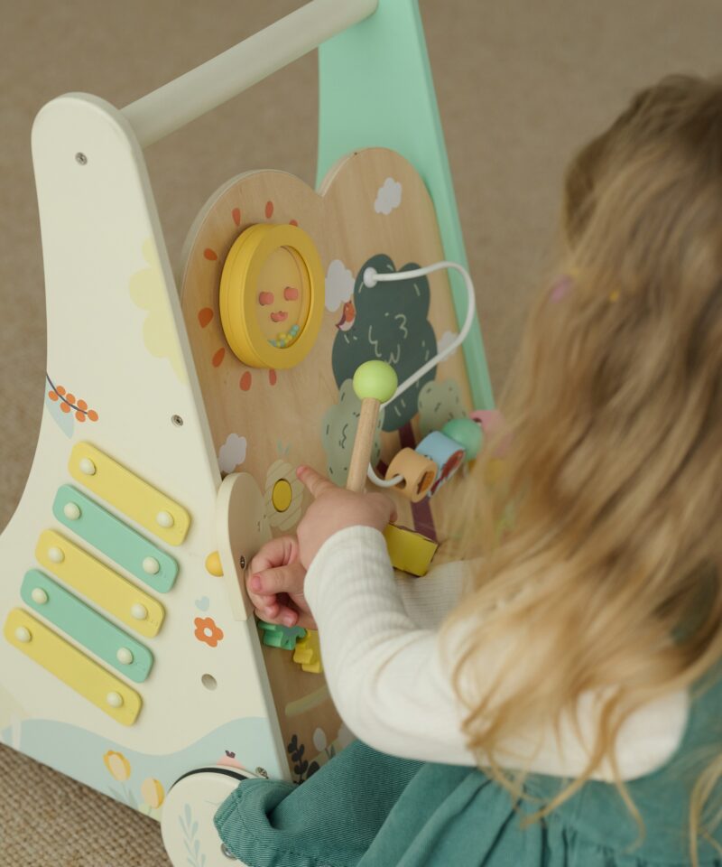 Arendav käimistugi lastele alates 12. elukuust