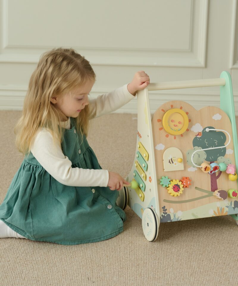 Arendav käimistugi lastele alates 12. elukuust