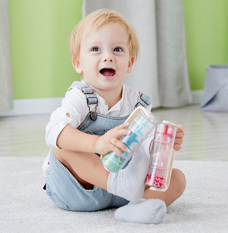 Punane mänguasi noorimatele lastele