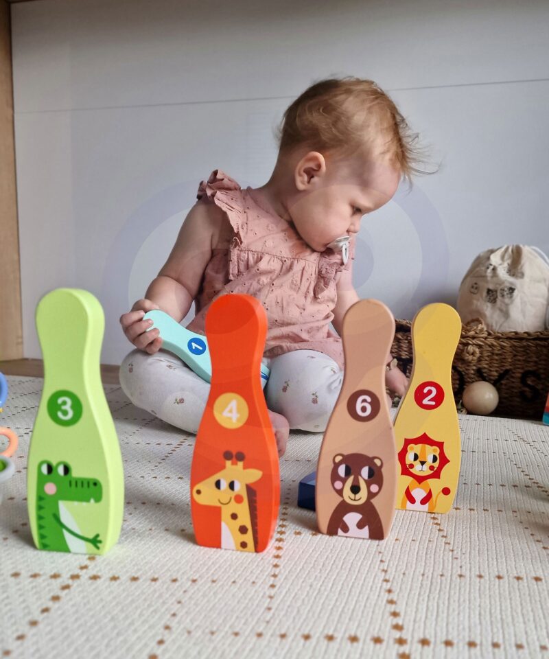 Kvaliteetne puidust keeglikomplekt