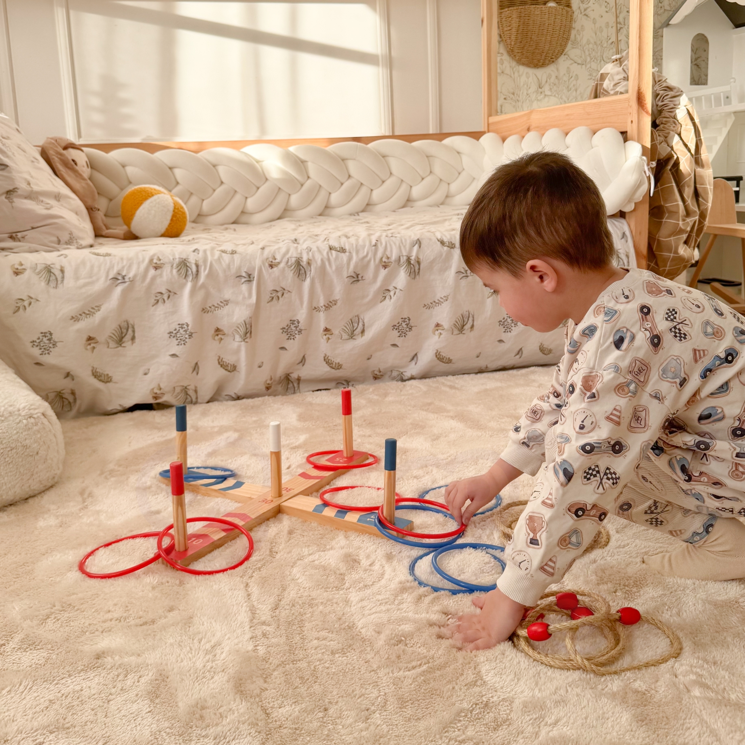 Kergesti kokkupandav rõngavise mäng