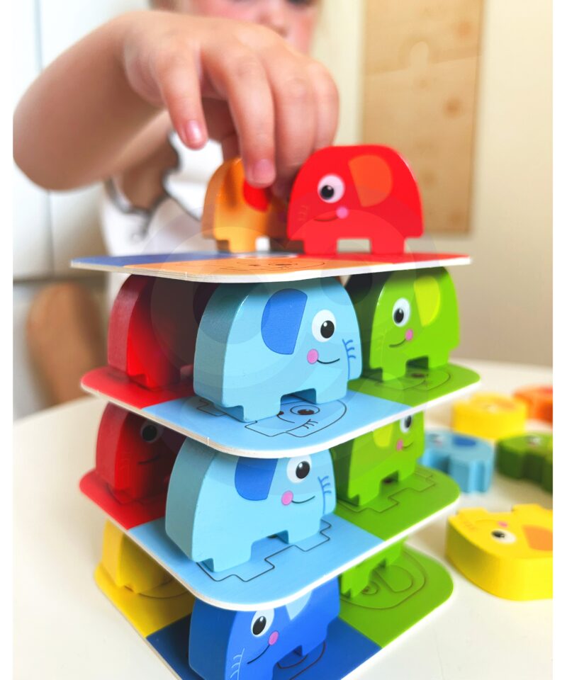 Värvilised puidust mänguosad lastele