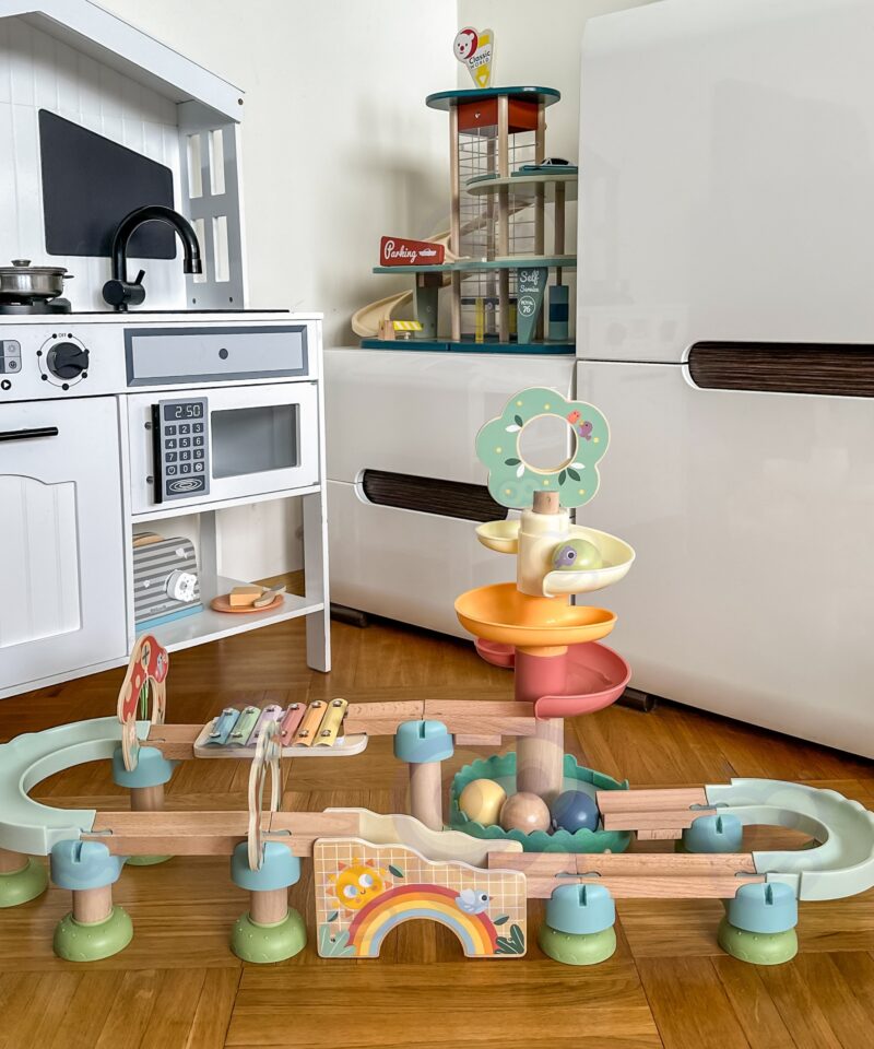 Kuulirada pastelsetes toonides