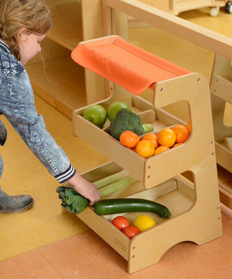 Lastele mõeldud mängupoe komplekt puidust