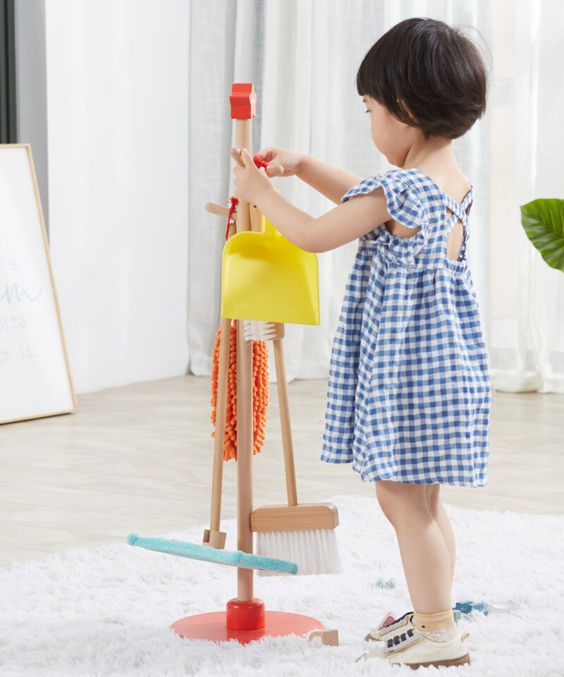 Kvaliteetsest puidust koristuskomplekt