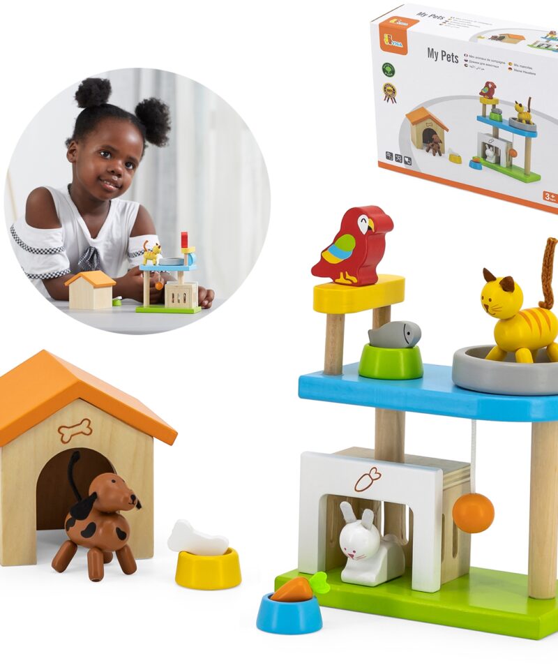 Puidust loomade mänguväljak lastele