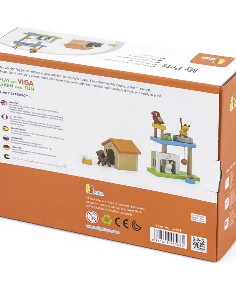 Jänes puidust mängukomplektis