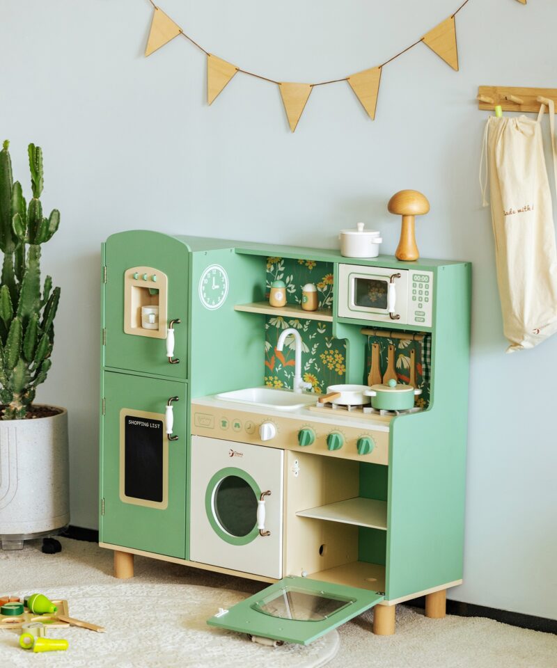 Laste köögikomplekt koos pliidiga