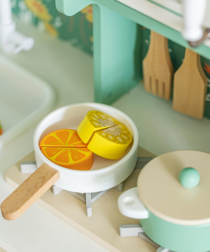 Nostalgiline puidust köögikomplekt