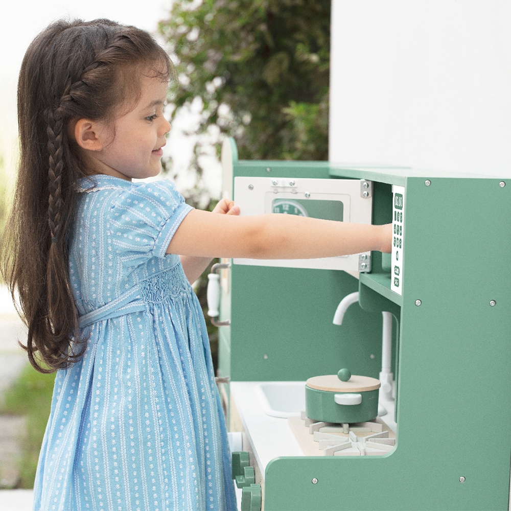 Nostalgiline puidust köögikomplekt