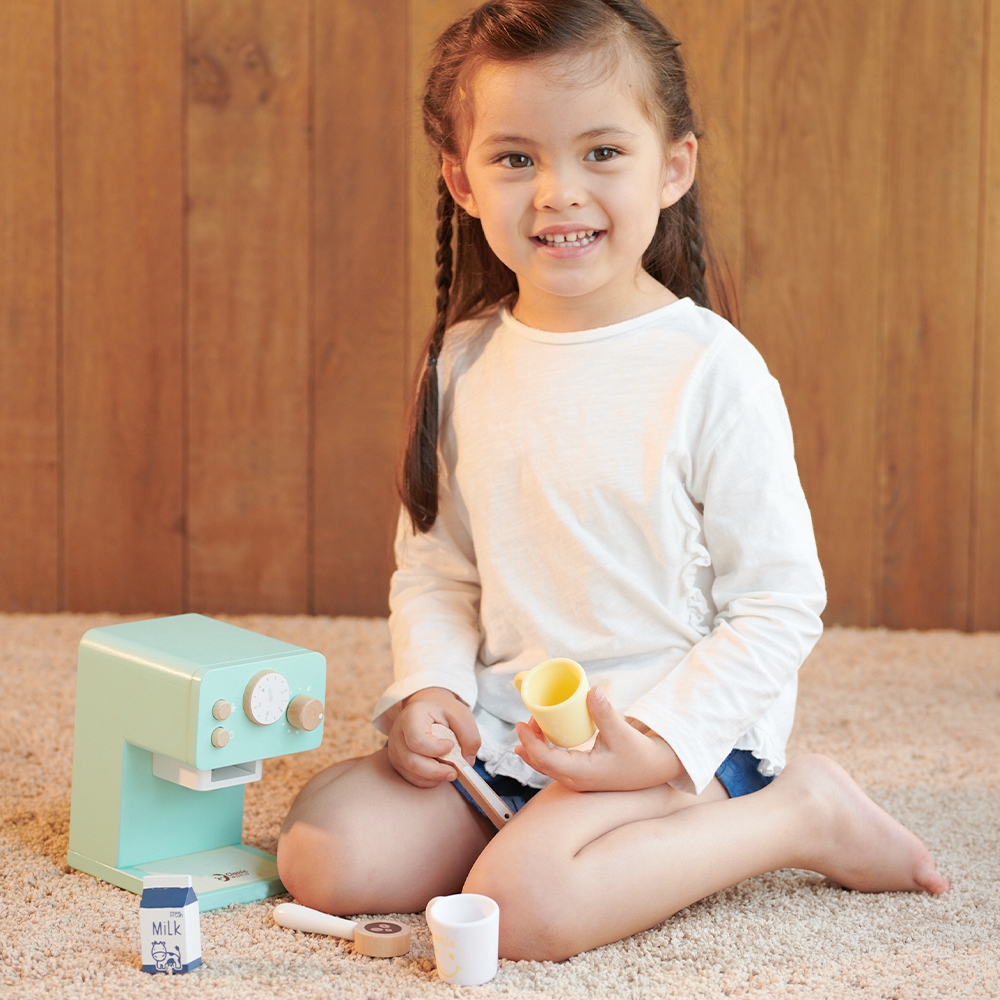 Laste kohvimasin realistlike detailidega