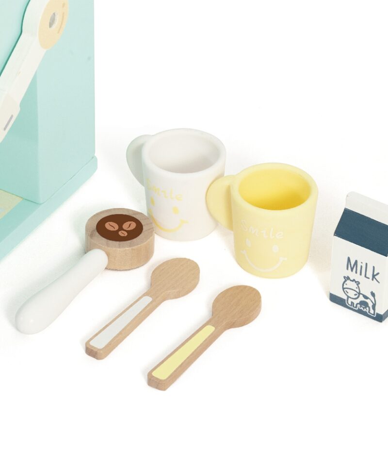 Puidust kohvimasin koos tarvikutega