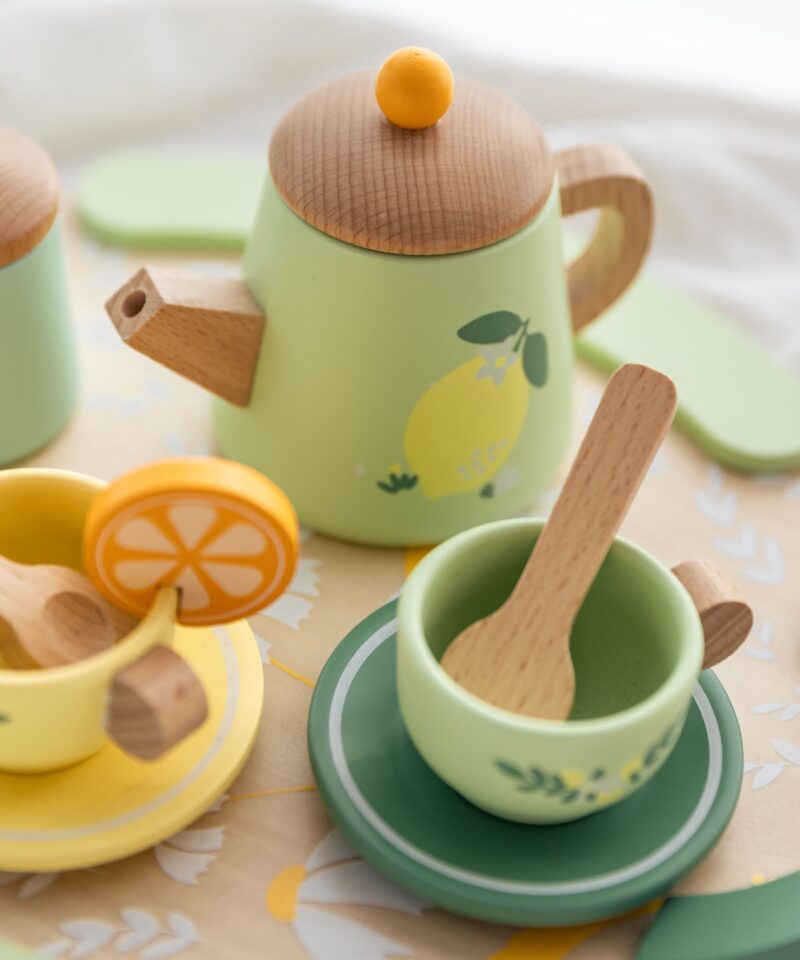 Pastelsetes toonides tee komplekt