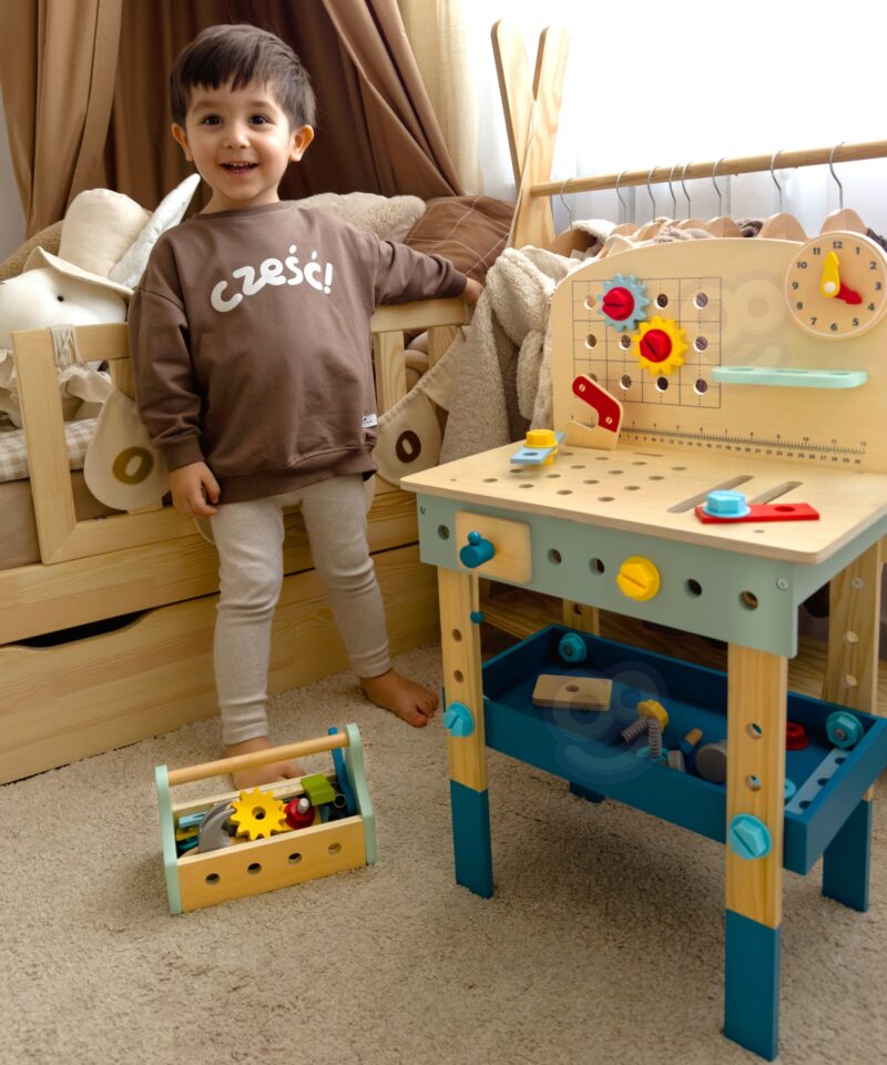 Loov mäng väikestele meistrimeestele